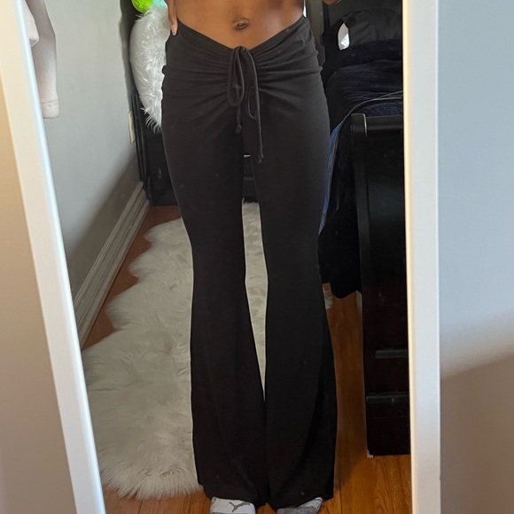Black drawstring waist flare pants - Picture 2 of 5